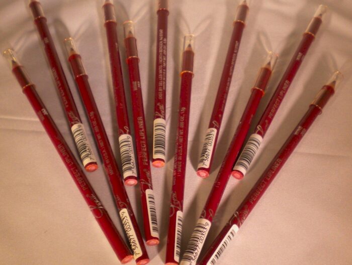 Linette Lip Liner Pencil Ruby